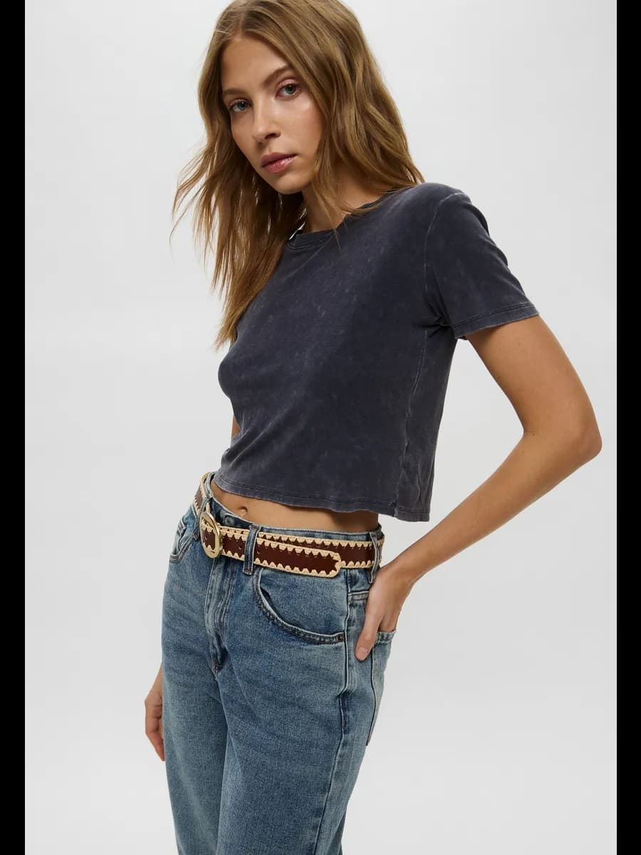 Кроп топ из вискозы с вареным эффектом