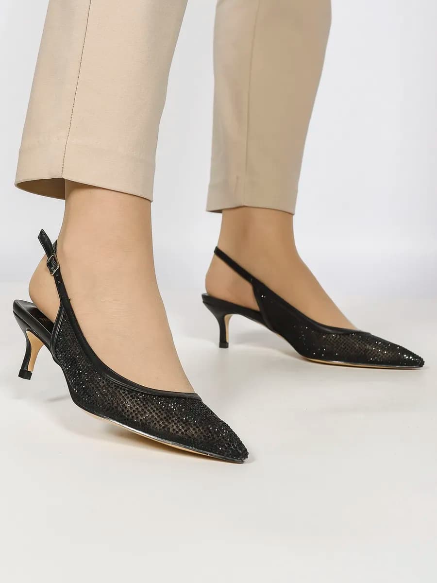 Туфли на низком каблуке вечерние лодочки