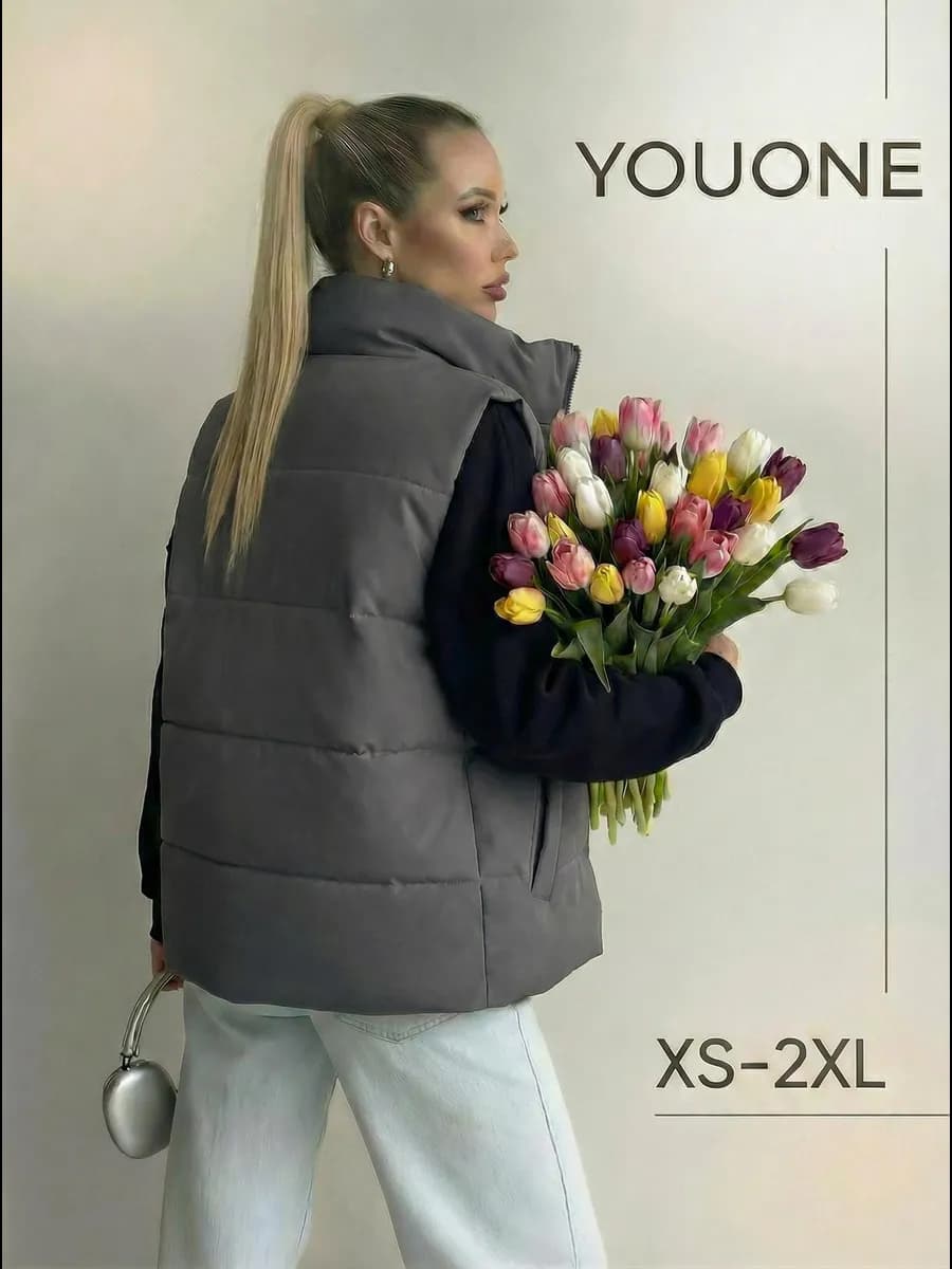 Жилет демисезонный утепленный без капюшона