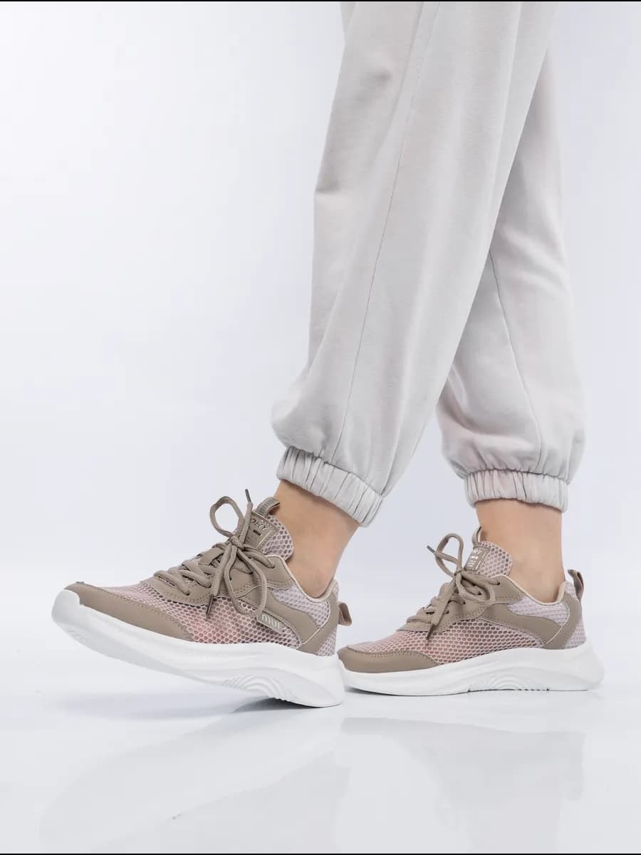 Кроссовки спортивные летние дышащие