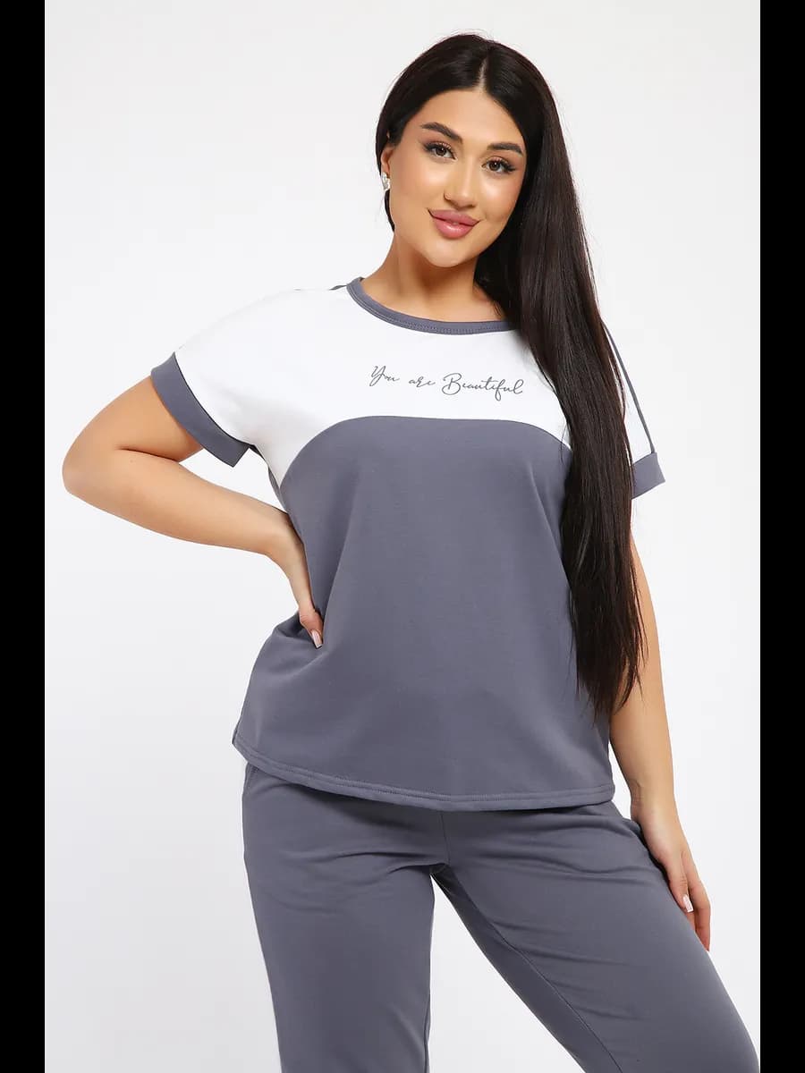 Костюм женский спортивный