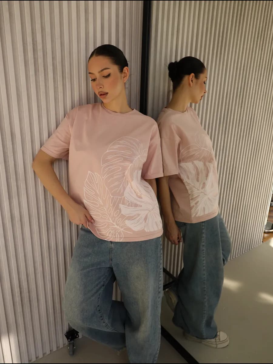 Футболка нарядная Листья. Подарок на 8 марта