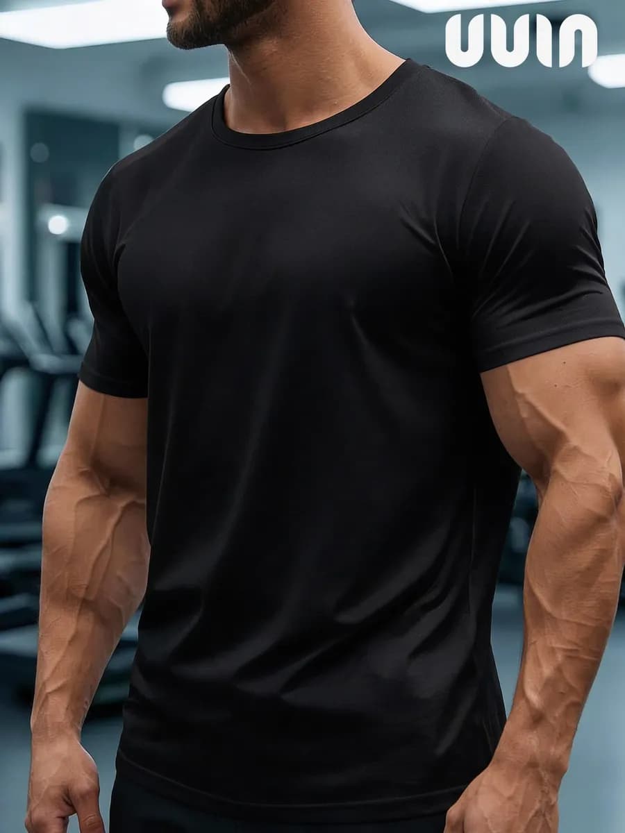 Спортивная футболка