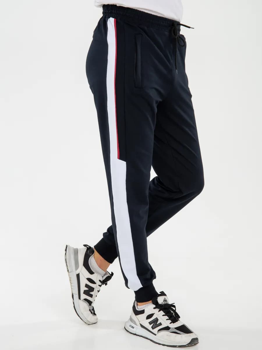 Брюки спортивные