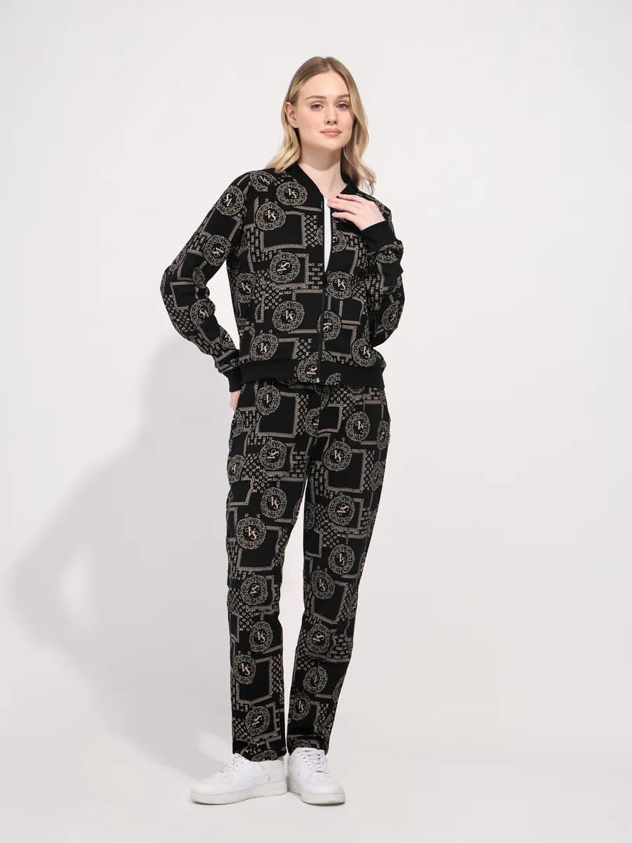 Костюм спортивный