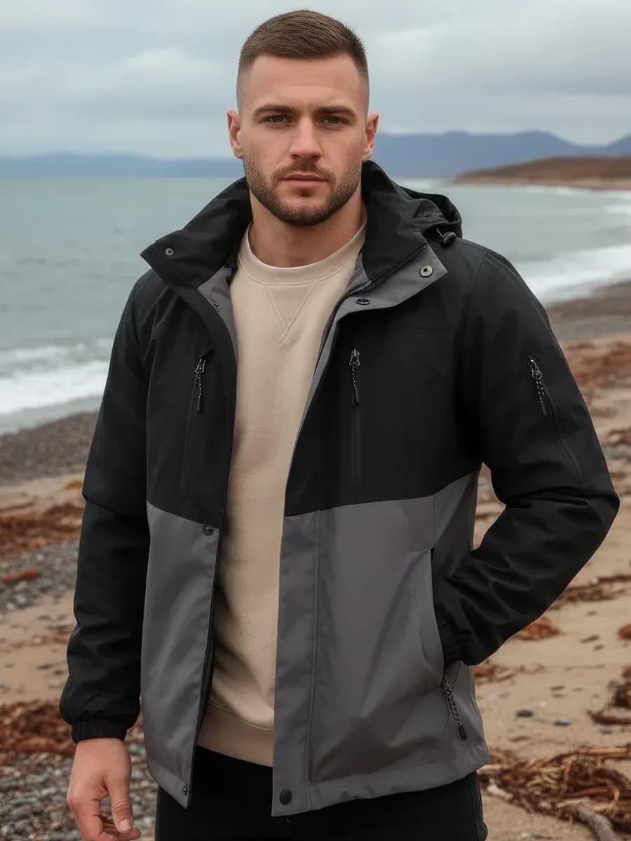 Ветровка с капюшоном без утеплителя