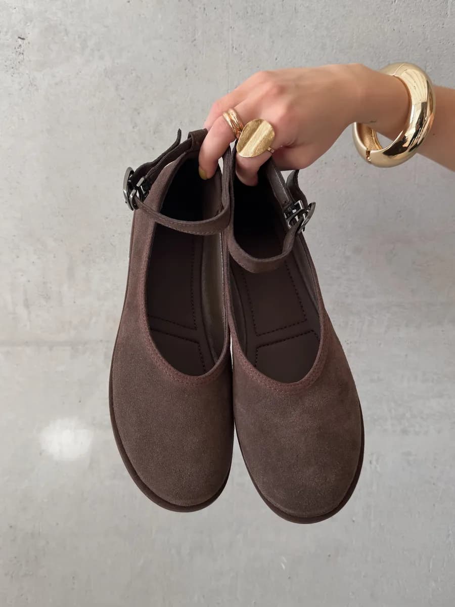 Балетки замшевые с ремешком