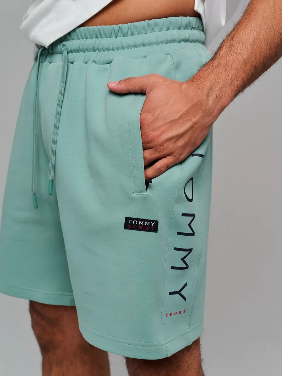 Шорты спортивные