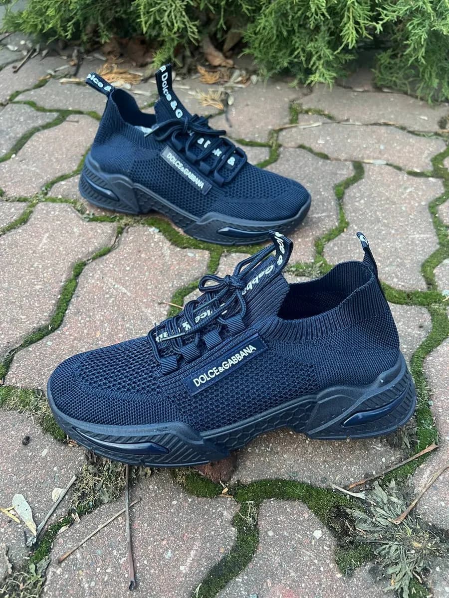 Кроссовки спортивные изики для бега