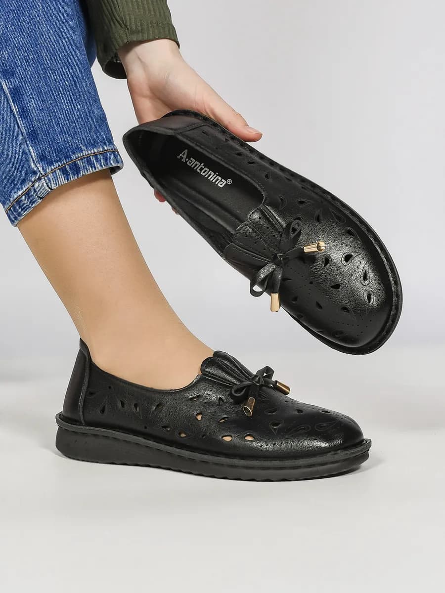 Туфли летние без каблука закрытые балетки с перфорацией