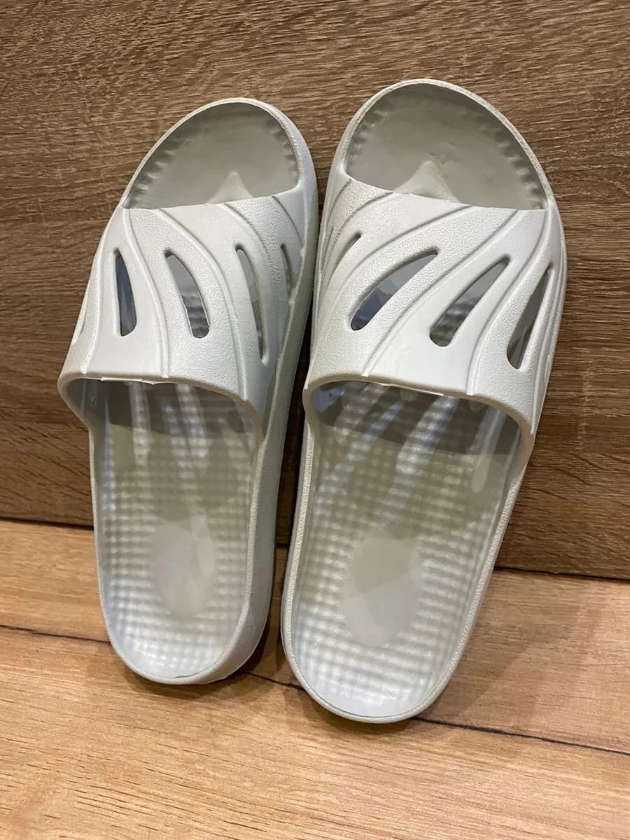 Шлепанцы Женские Резиновые