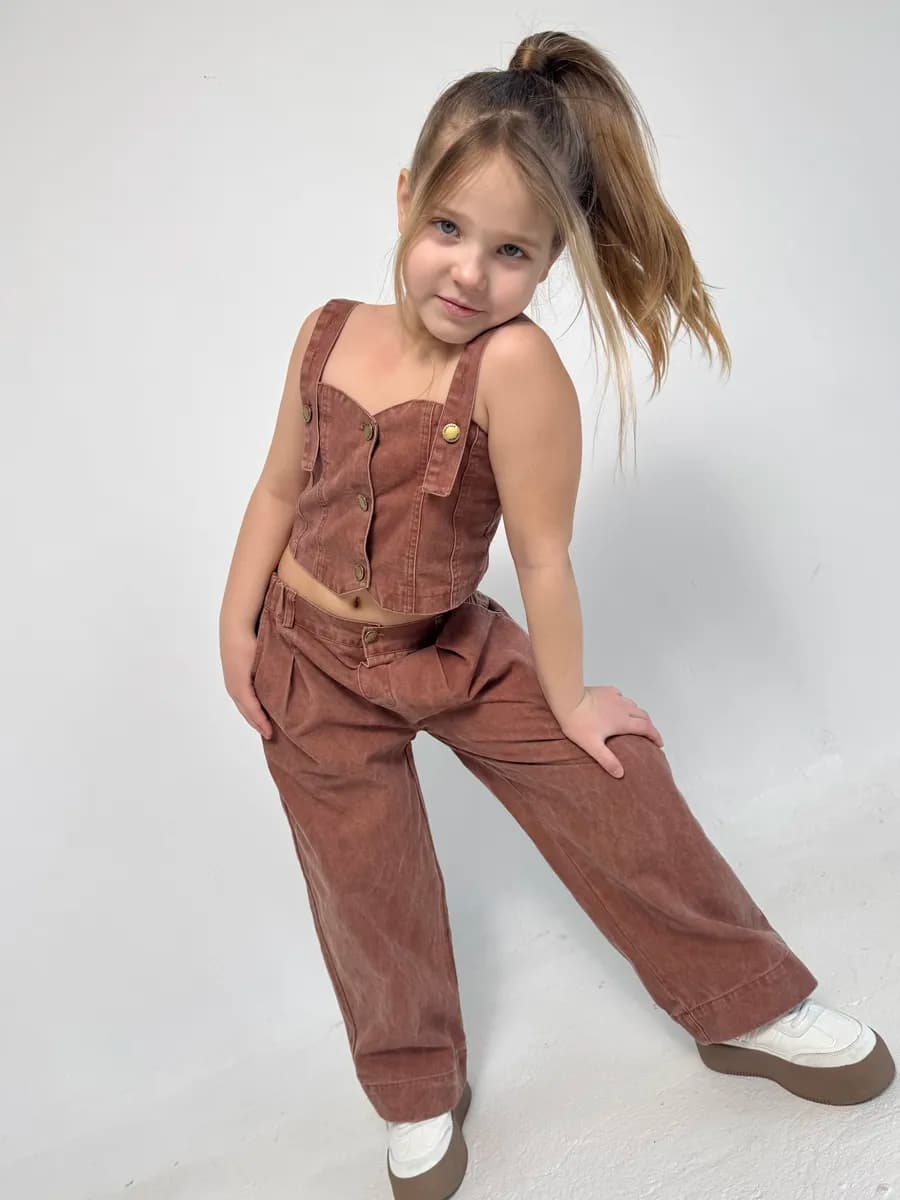 Костюм со штанами и кроп топ