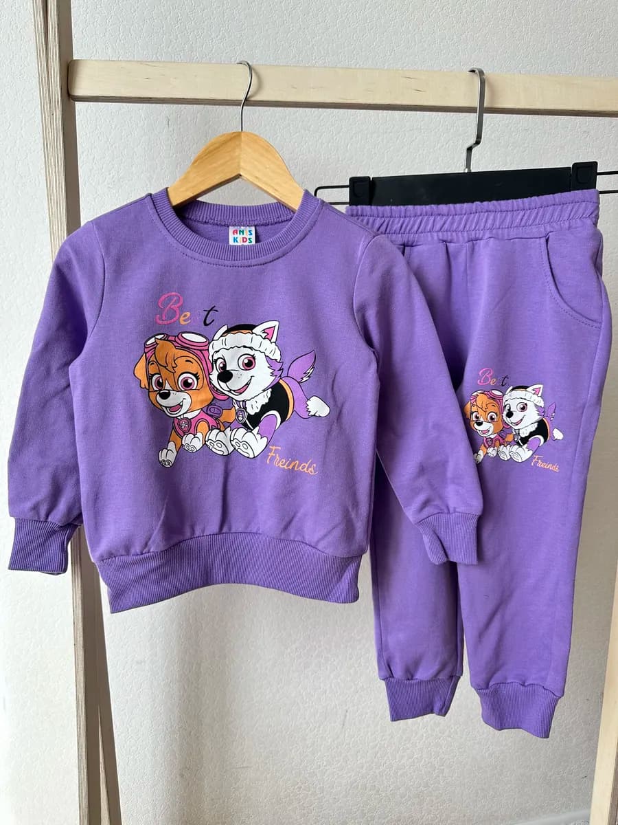 Костюм спортивный для девочки в садик