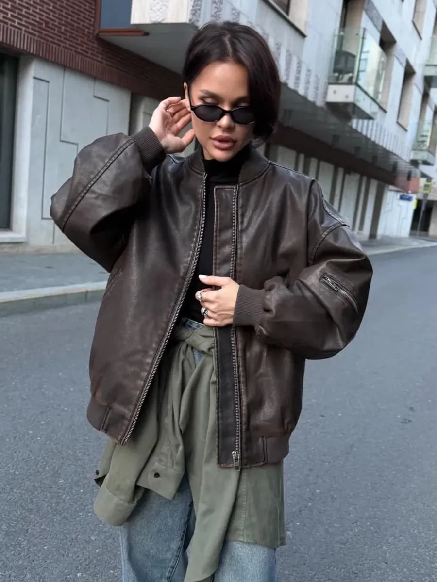 Бомбер кожаный оверсайз куртка