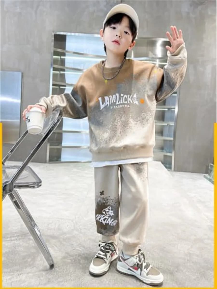 Спортивный детский костюм двойка