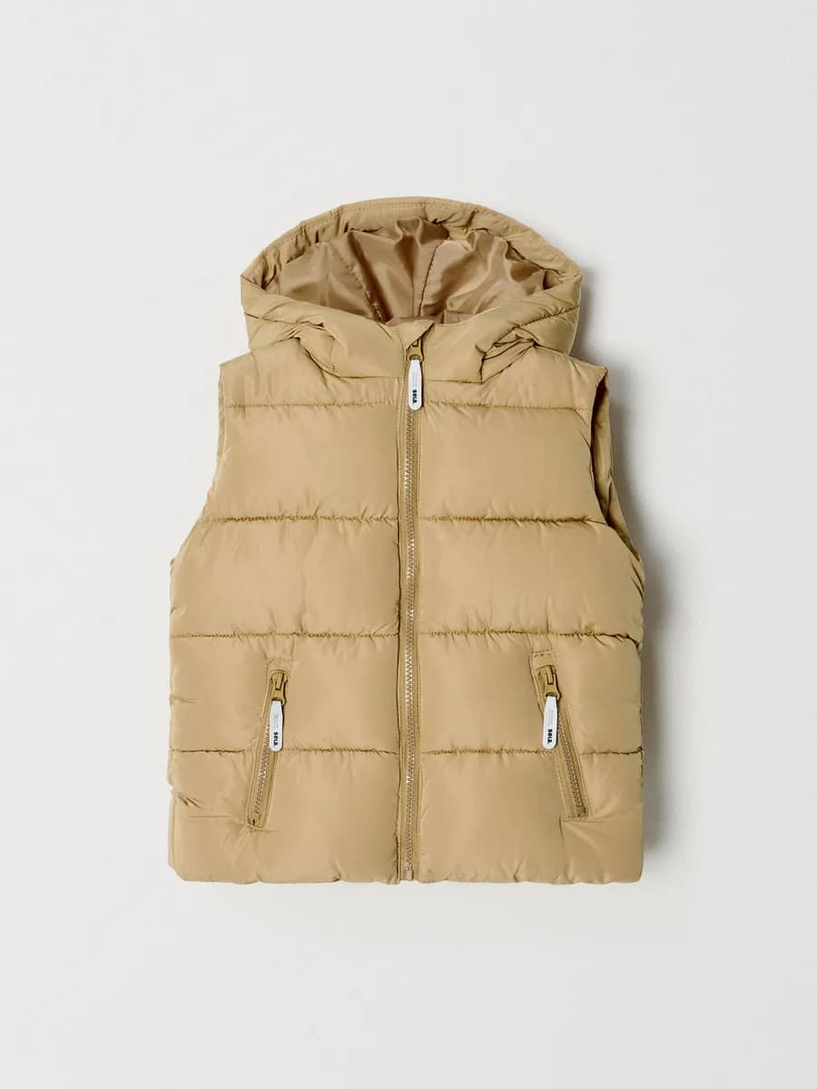 Жилет с капюшоном базовый дутый демисезонный