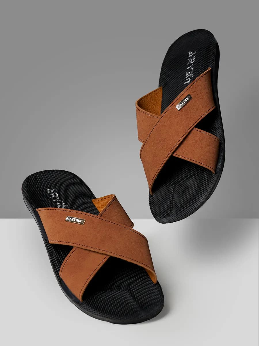 Шлепанцы кожаные - фото 1