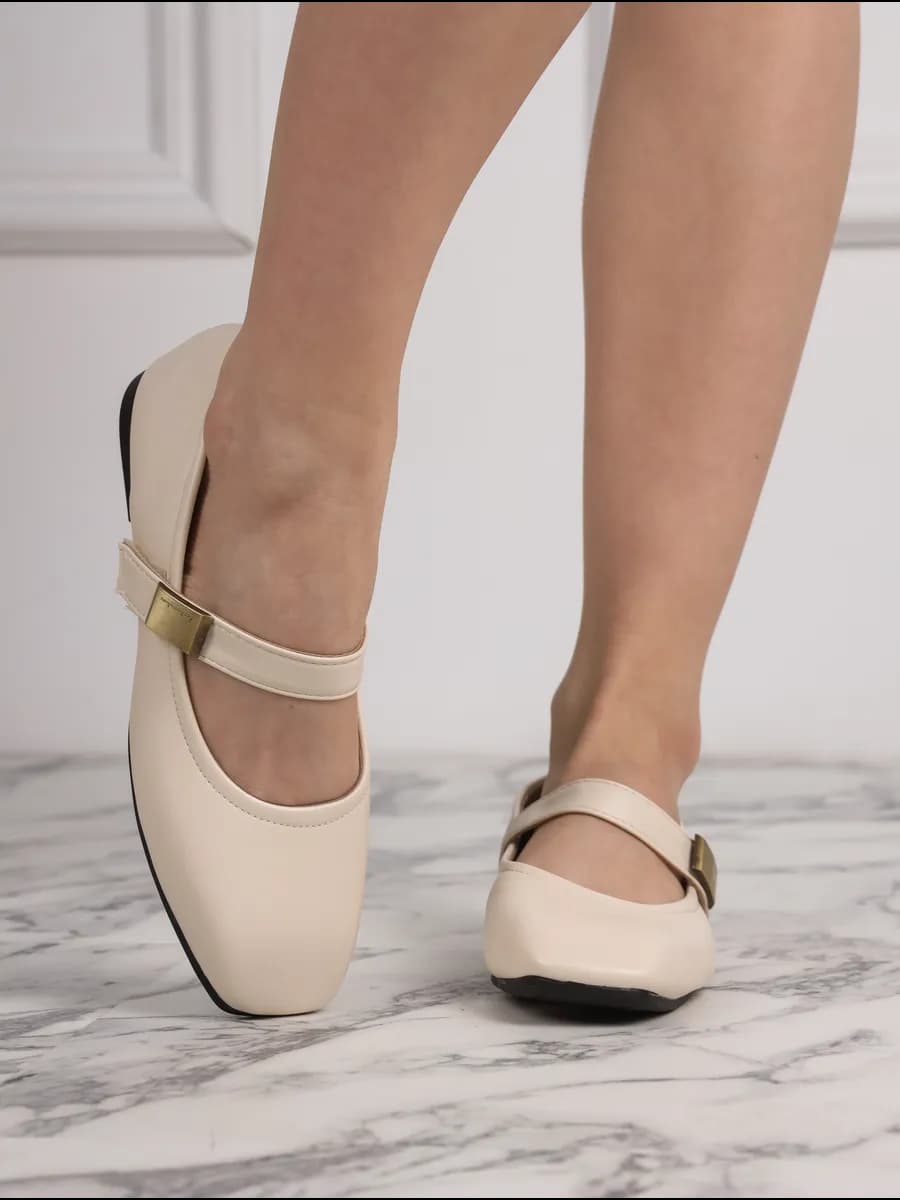 Школьные балетки кожаные мэри джейн с ремешком