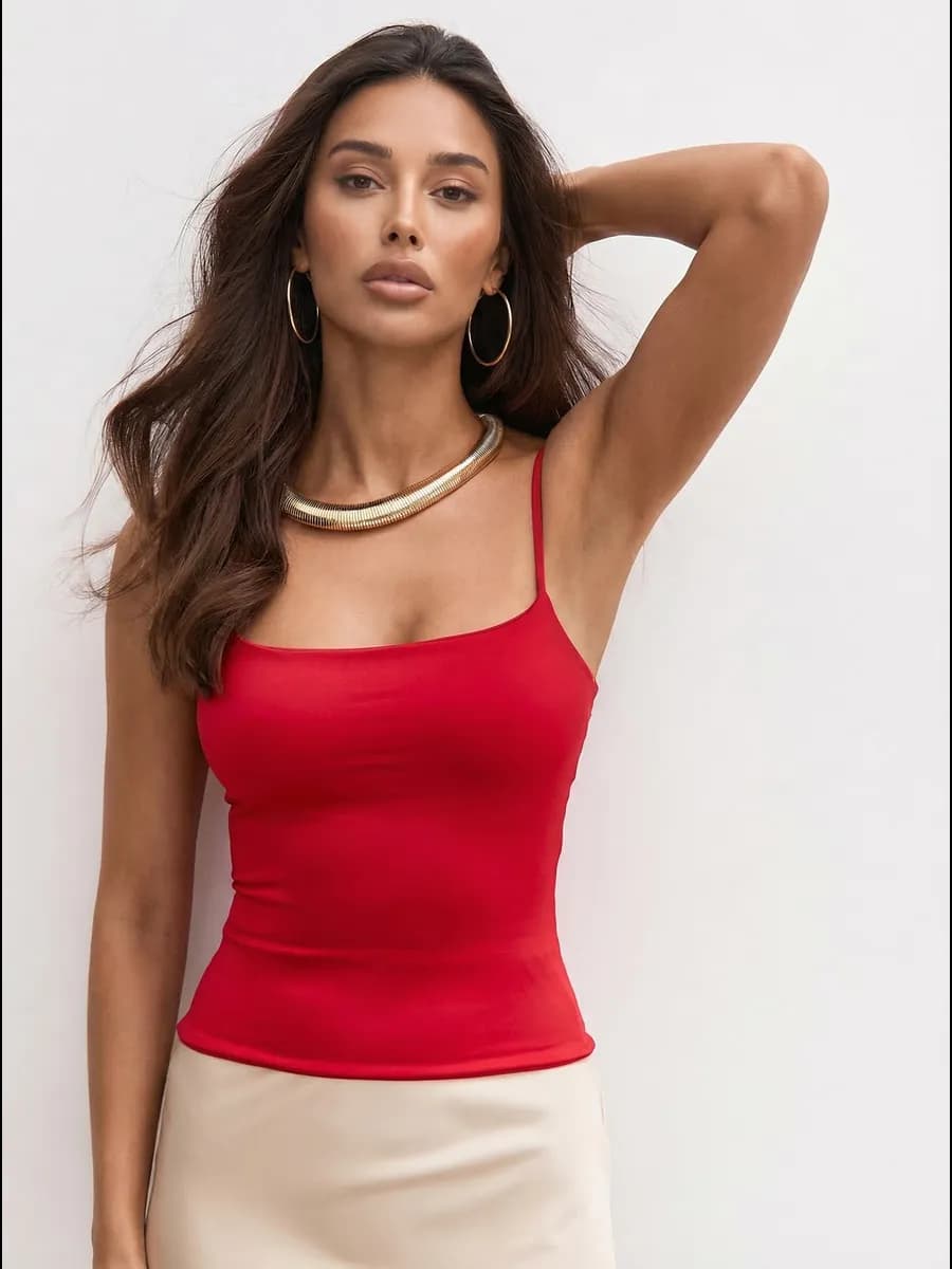 Топ на бретелях удлиненный