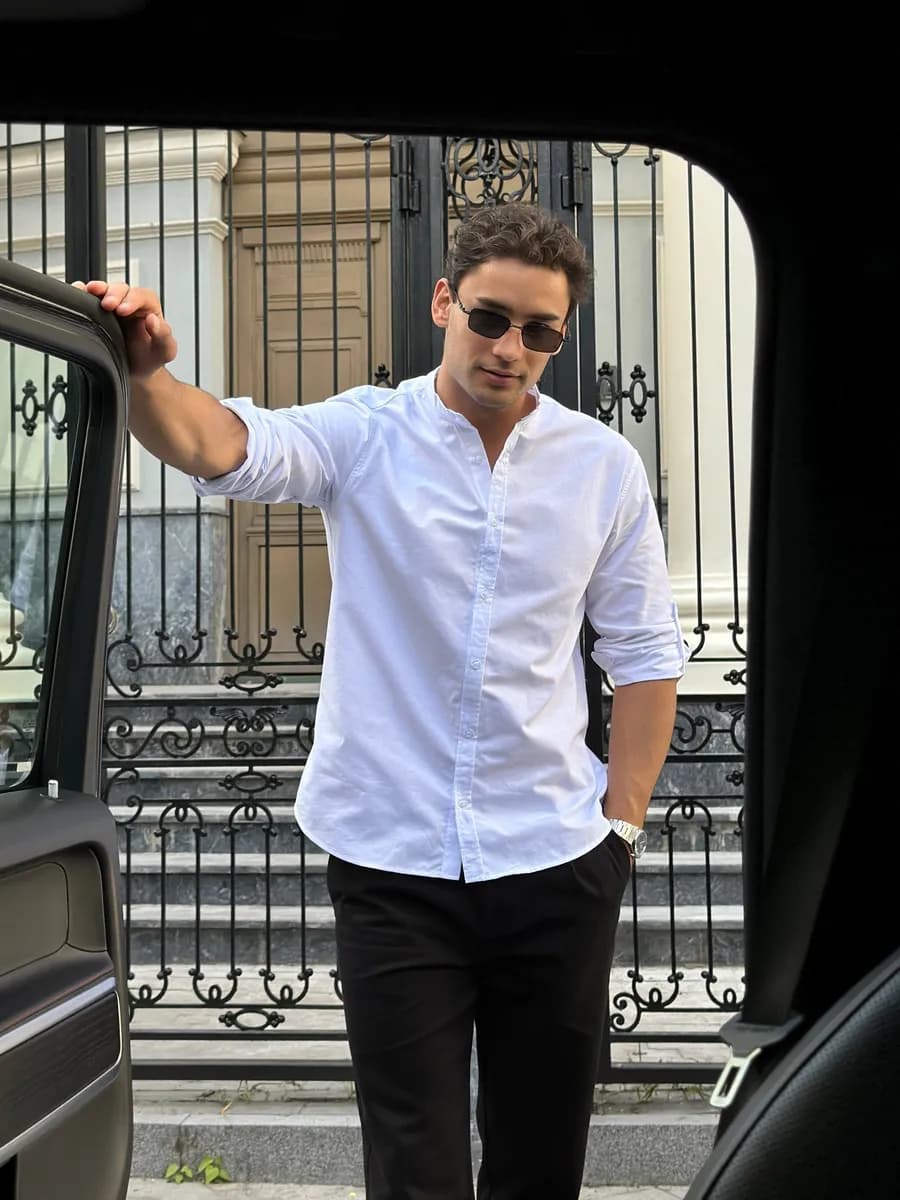 Рубашка приталенная с воротником-стойкой