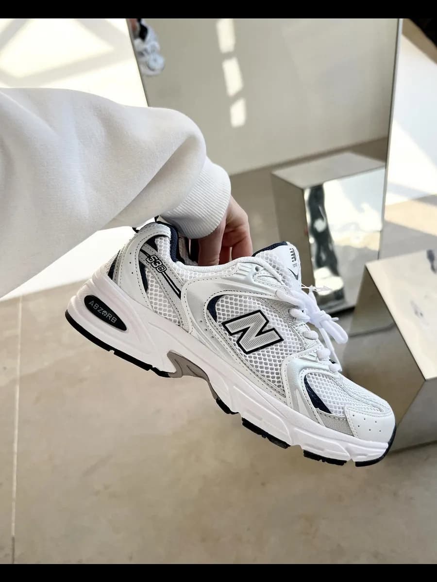 Кроссовки женские летние