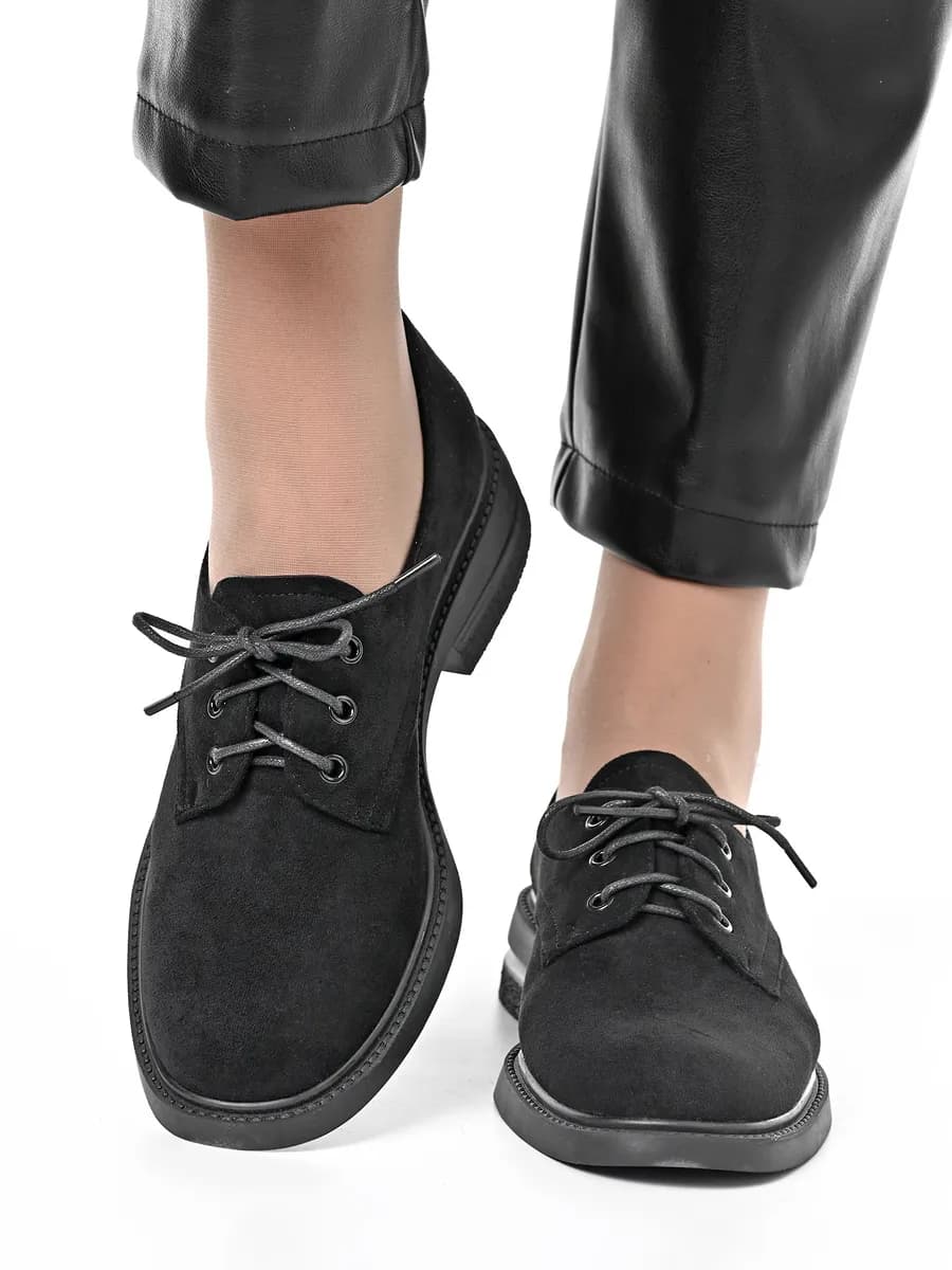 Туфли на низком каблучке демисезонные