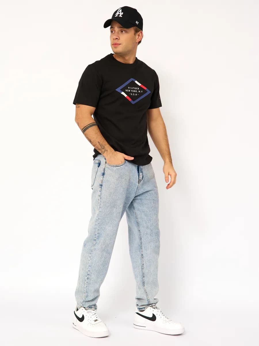 Брендовая футболка