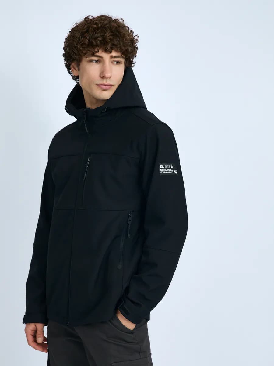 Мужская куртка-ветровка с капюшоном