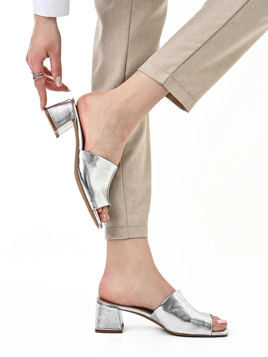 Сабо на каблуке