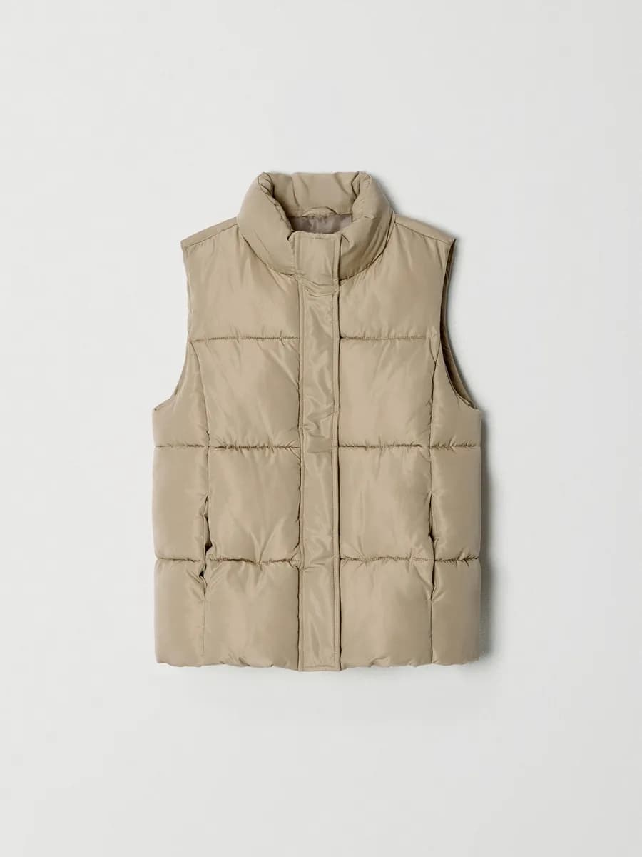 Жилет дутый стеганый демисезонный базовый