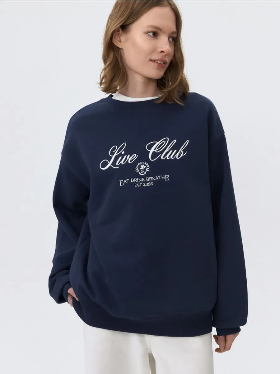 Свитшот оверсайз трикотажный с вышивкой