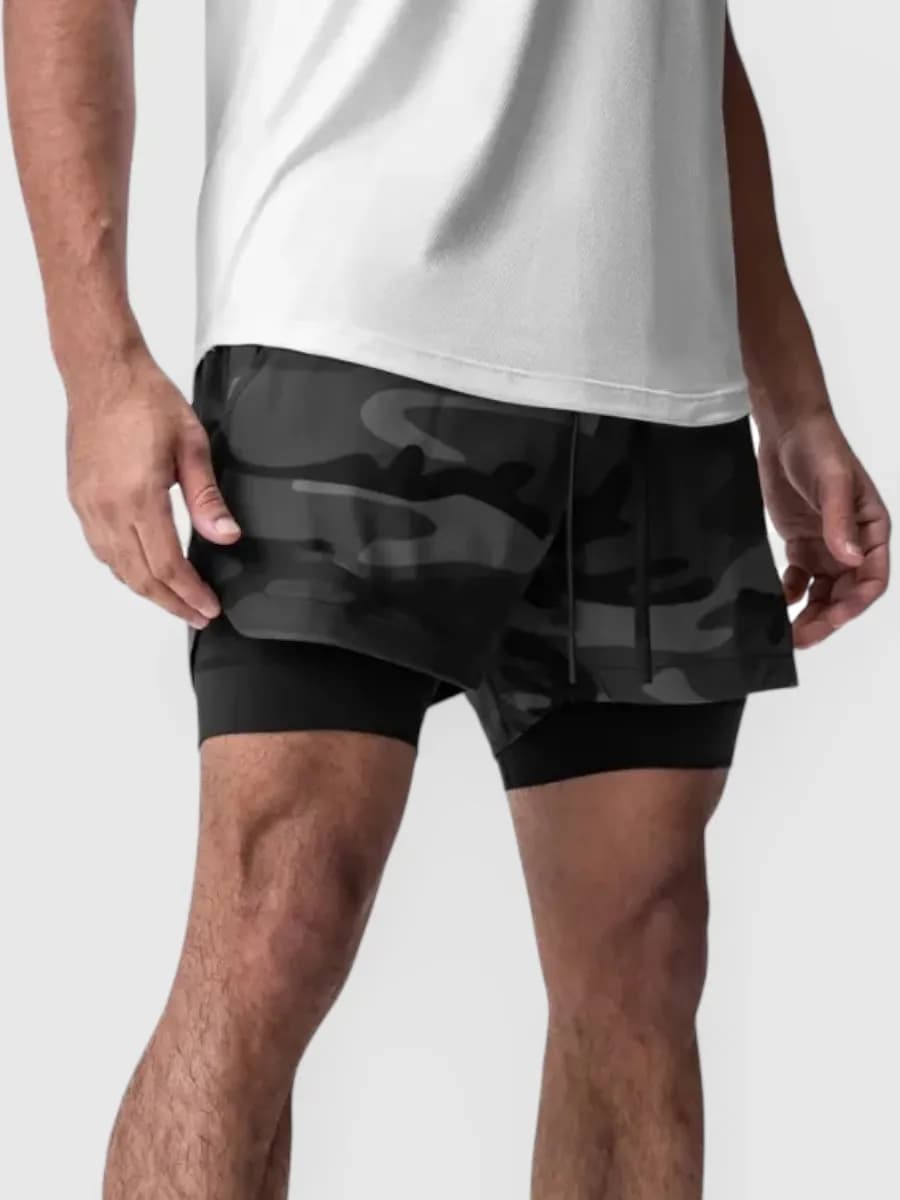 Спортивные шорты с тайтсами зальные в качалку