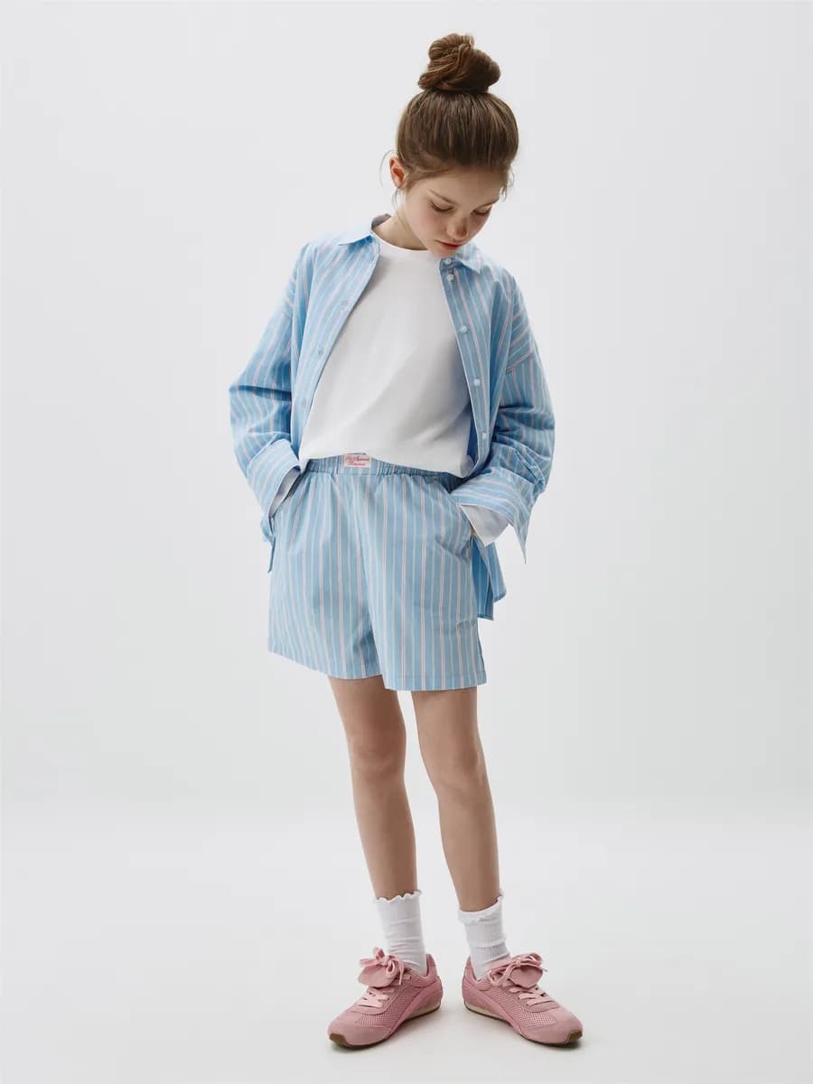 Шорты летние хлопковые с нашивкой на поясе