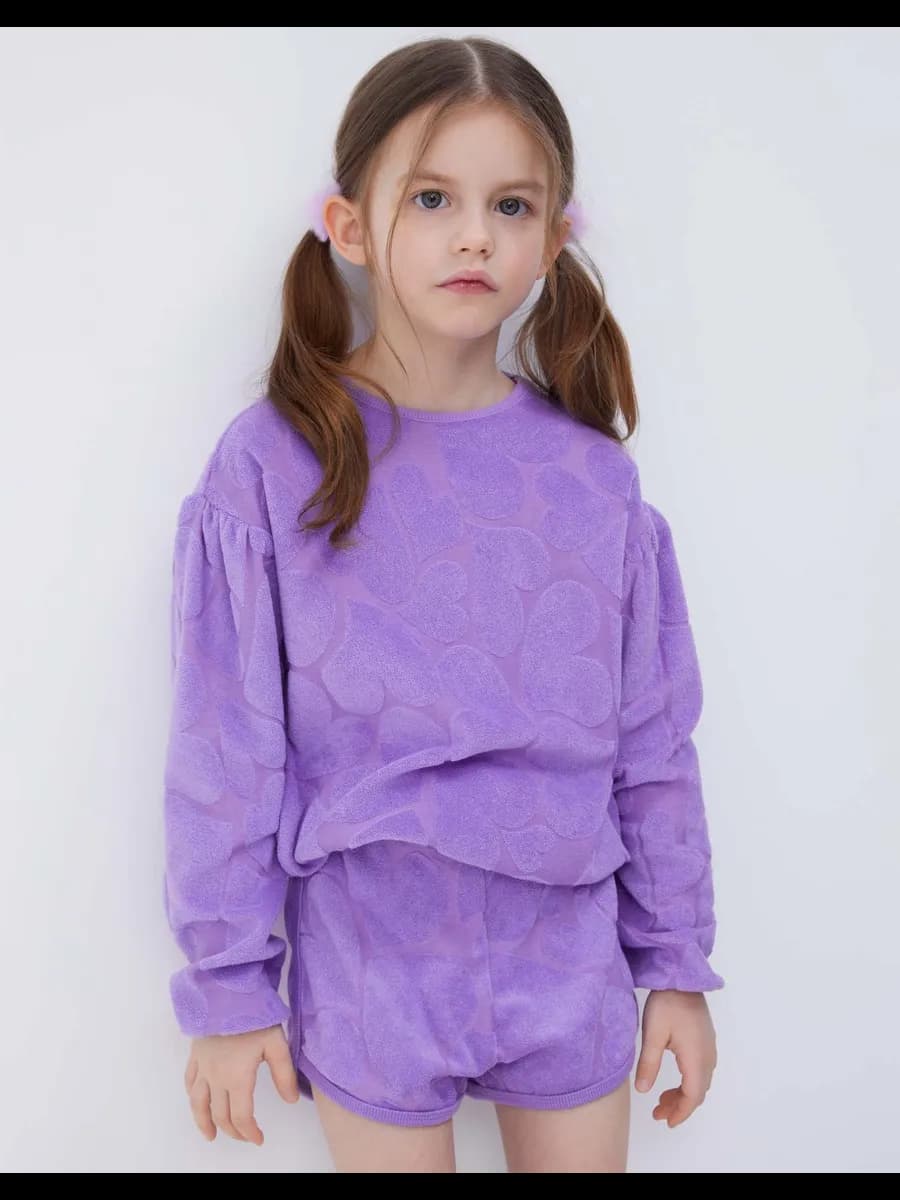 Фиолетовый свитшот oversize с принтом