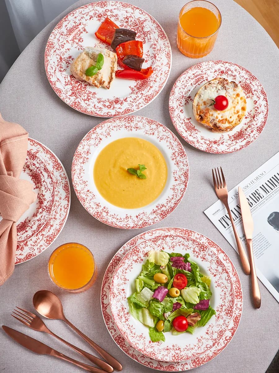 Сервиз столовый фарфоровый на 6 персон из 18 предметов