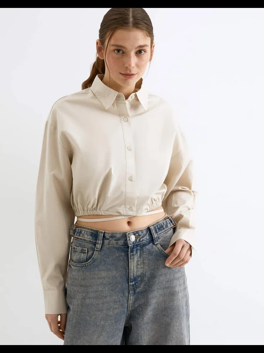 Светло-бежевая укороченная рубашка oversize с завязками