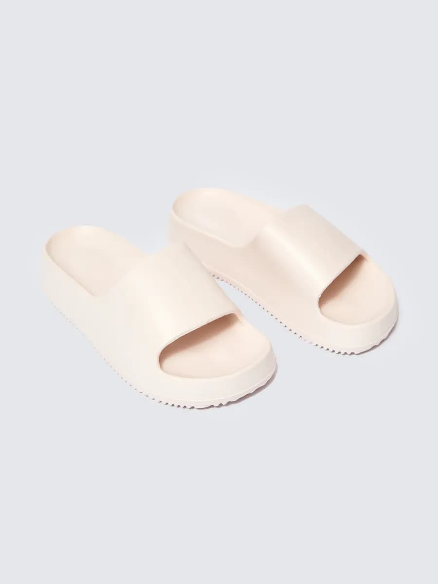 Женские пляжные шлёпанцы