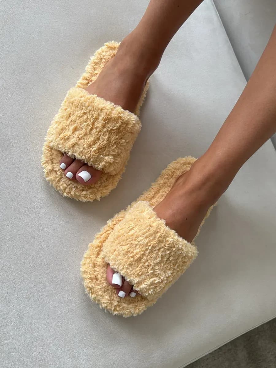 Тапочки домашние меховые открытые