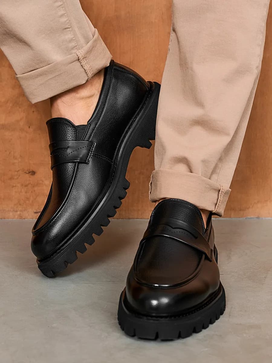 Лоферы классические туфли