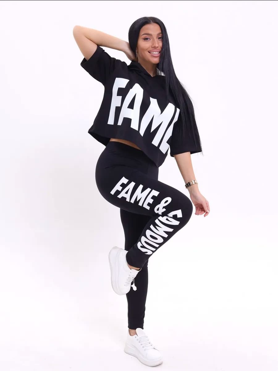 Костюм с леггинсами