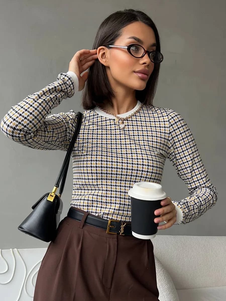 Лонгслив облегающий нарядная кофта