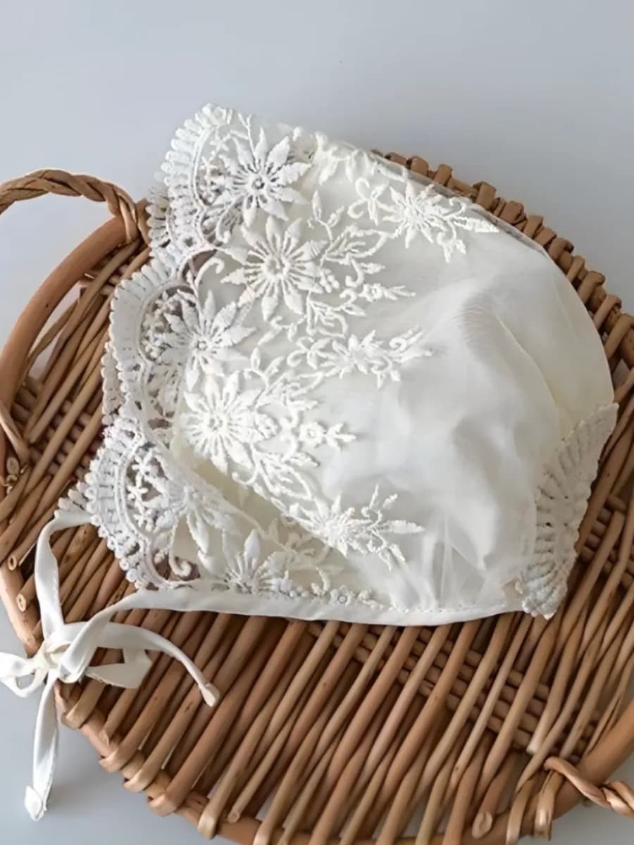 Чепчик шапочка для новорожденной девочки нарядный