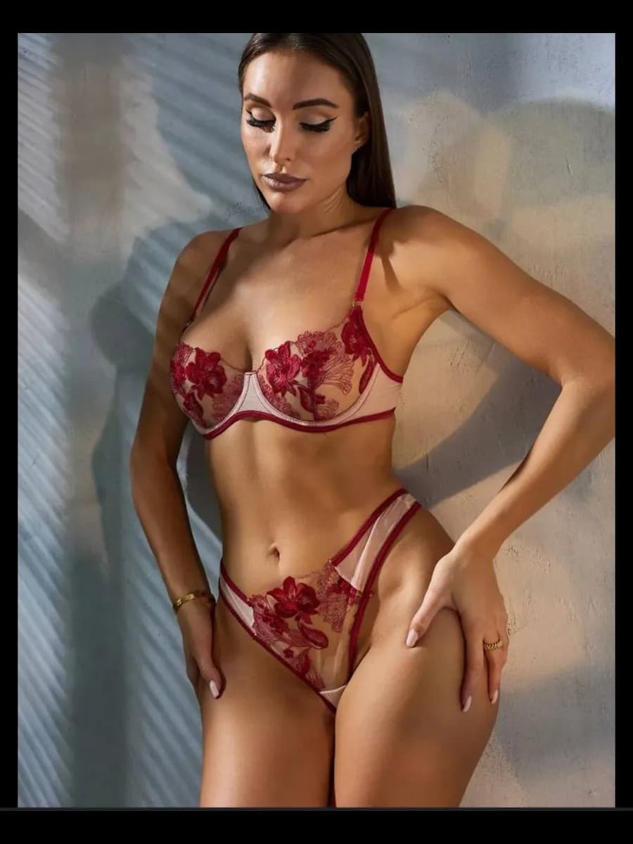 Комплект нижнего белья кружевной в сетку