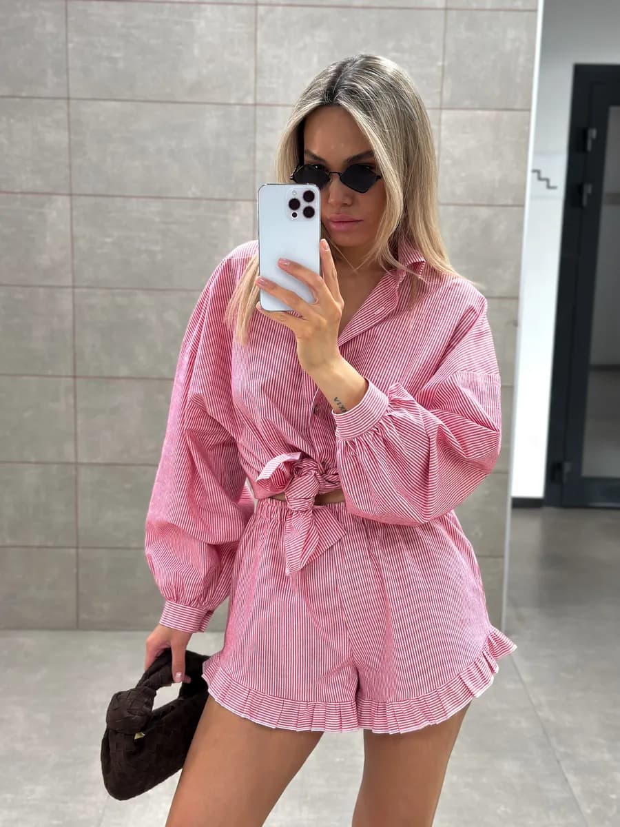 Костюм летний с шортами и рубашкой оверсайз