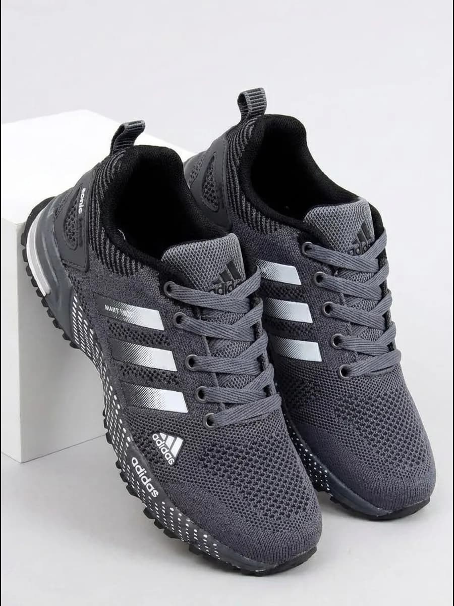 Кроссовки Adidas