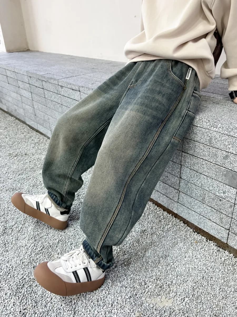 Джинсы на резинке широкие бананы