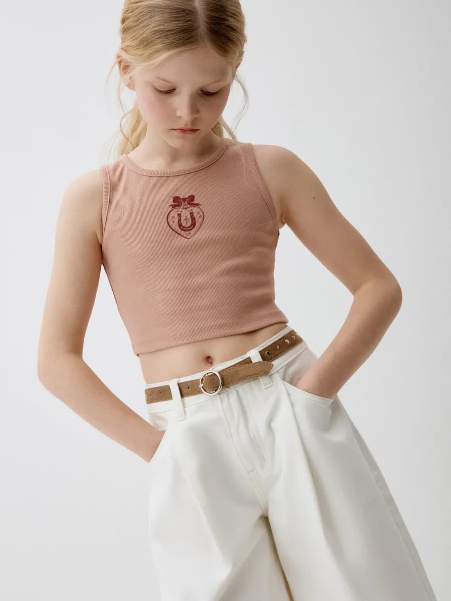 Топ укороченный в рубчик с принтом