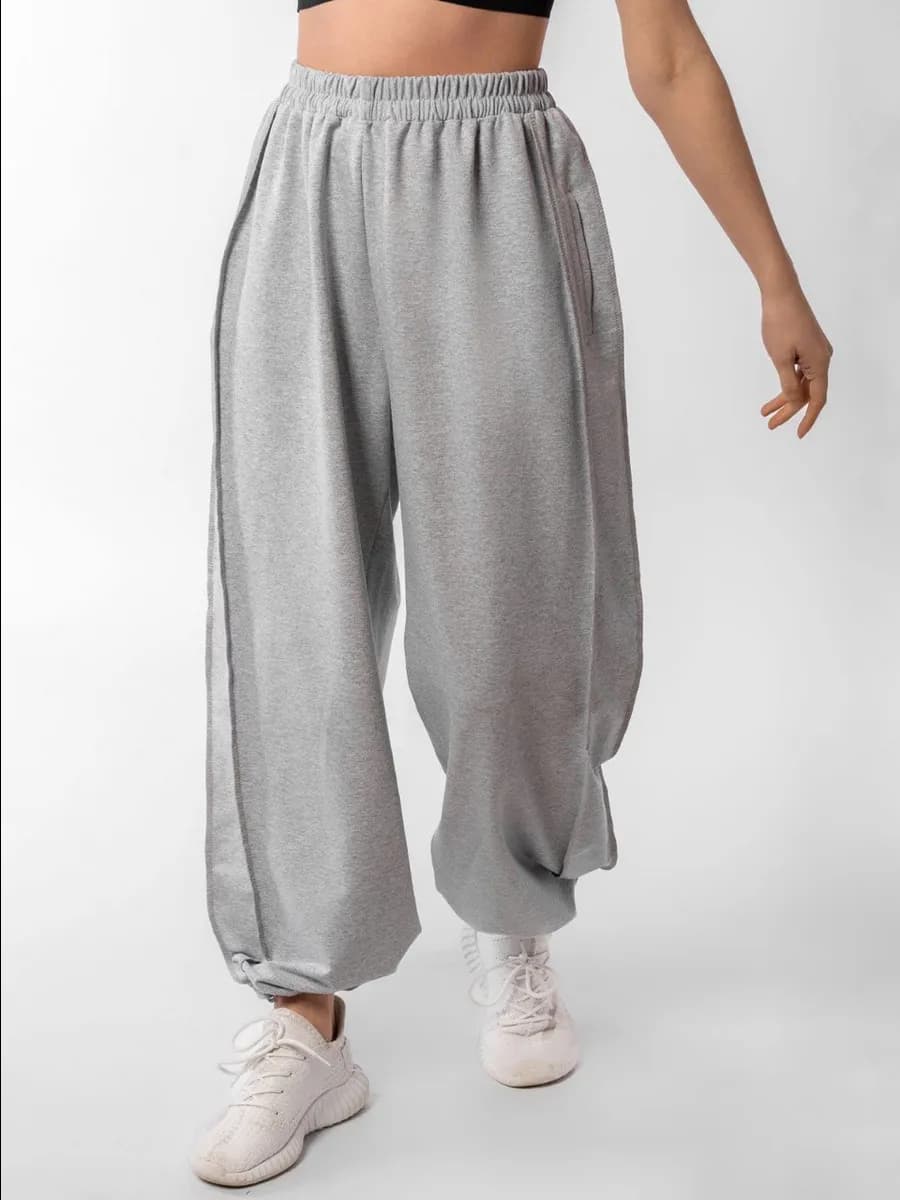 Брюки спортивные свободные на резинке