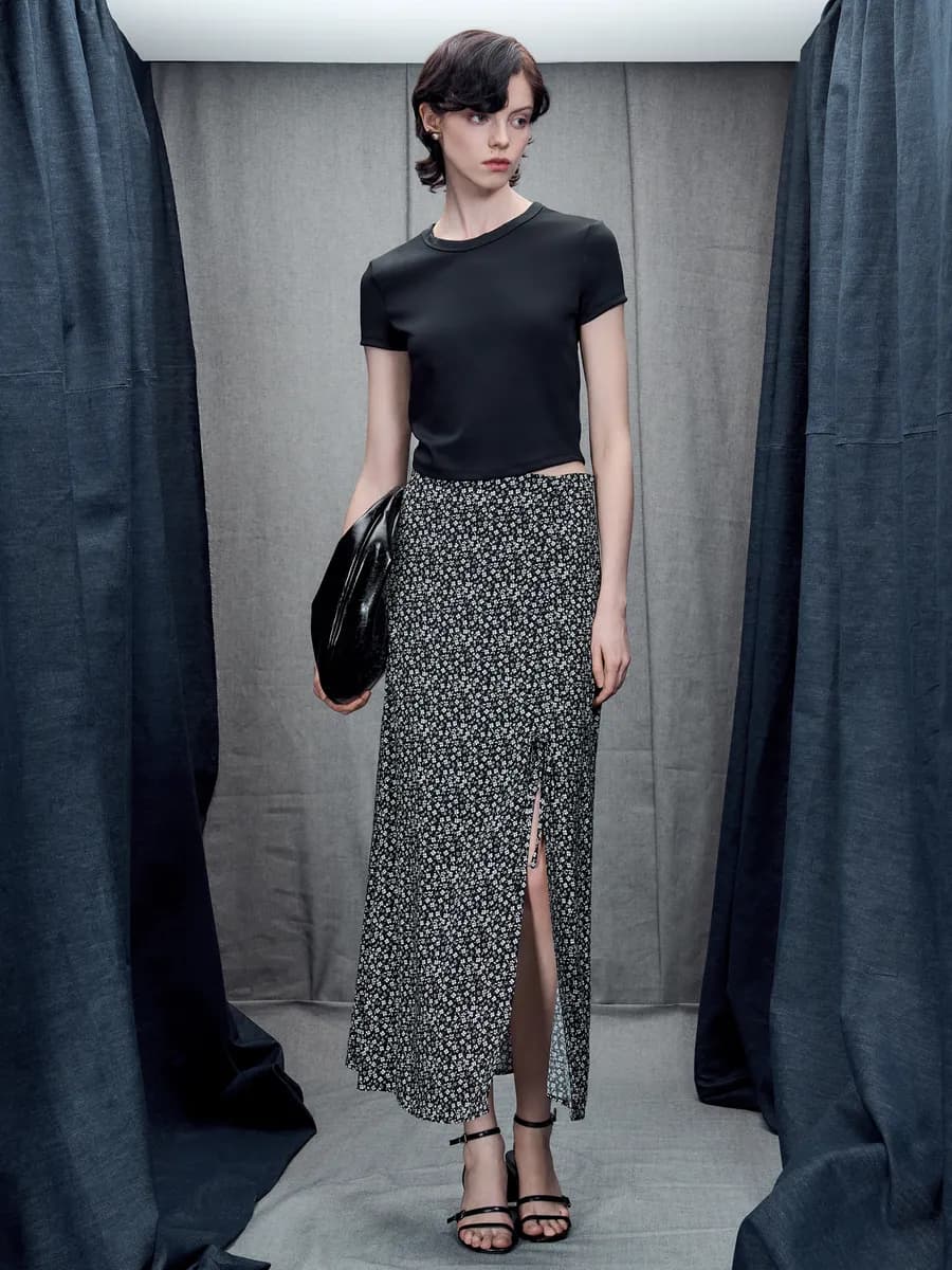 Спортивный кроп-топ