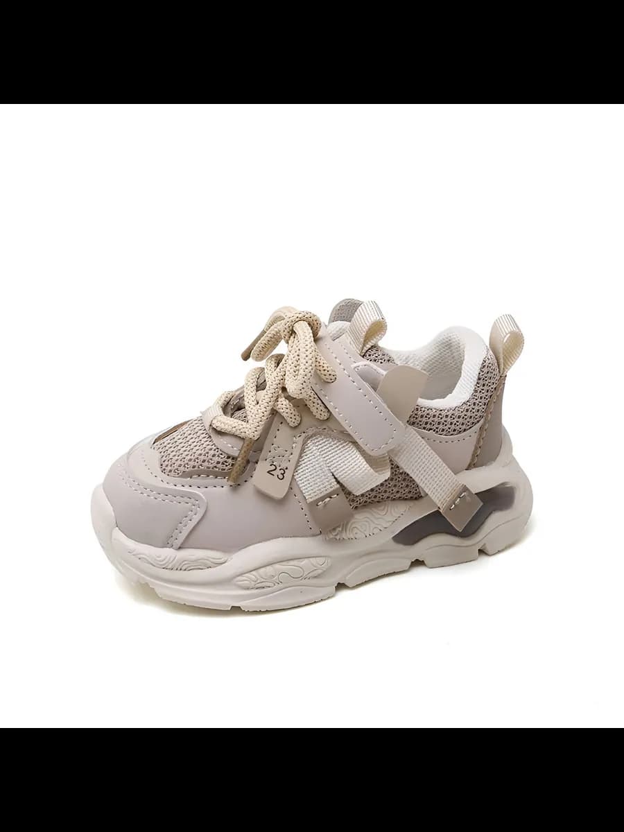 Детские осенние кроссовки